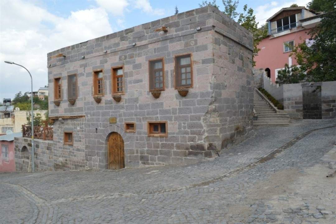 Cephe Rehabilitasyonu